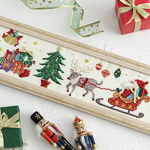 ホビーラホビーレキット　クリスマス　コラージュフレーム(ピンクツリー) クリスマス】ホビーラホビーレのツリーフレーム、完成しました