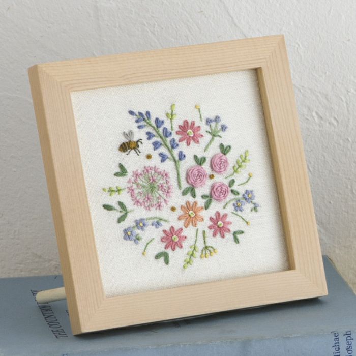 青木和子さんのステッチコレクション | リバティ 生地、編み物、刺繍 
