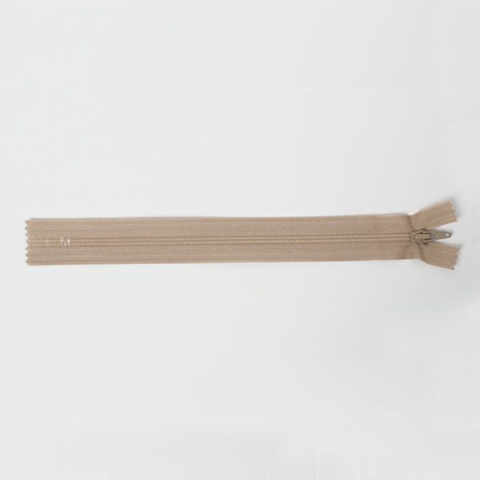 フラットニットファスナー・20cm（col.527）