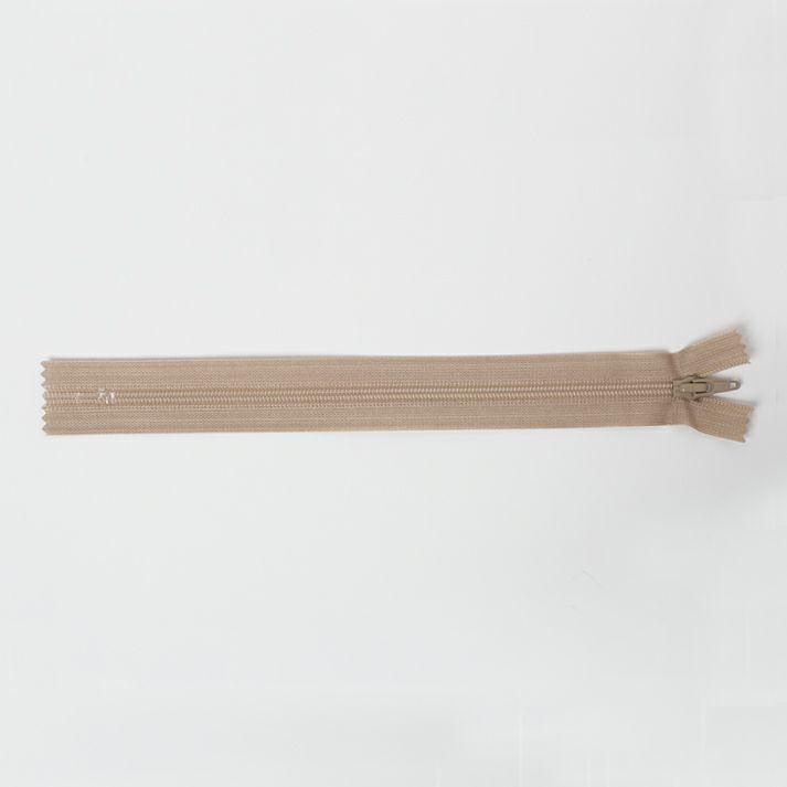 フラットニットファスナー・20cm（col.527）