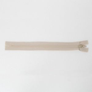 フラットニットファスナー・20cm（col.572）