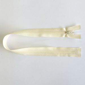 フラットニットファスナー・40cm（col.801）