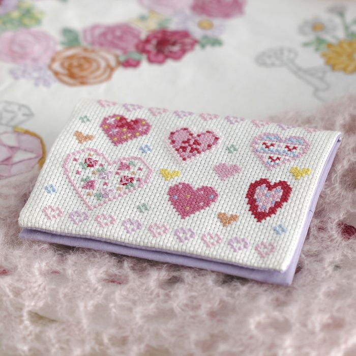 クロスステッチティッシュケース＜ハート＞ | リバティ 生地、編み物