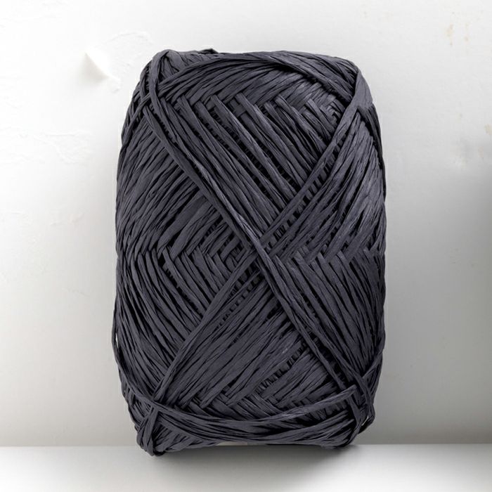 【392g】ふんわりシルク　上品グレイ手編み糸❣️