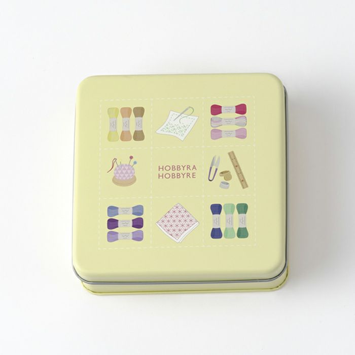 スクエア缶＜ピンク＞ | リバティ 生地、編み物、刺繍、刺し子のこと