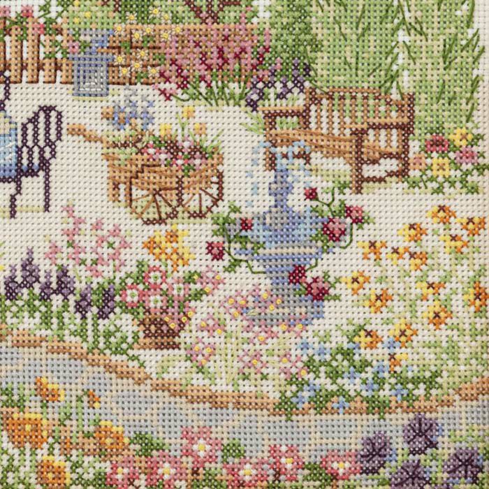 人気ブランド新作豊富 ホビーラホビーレ クロスステッチフレーム 秋空とコスモス 図案 見本 刺繍糸 Www Anavara Com