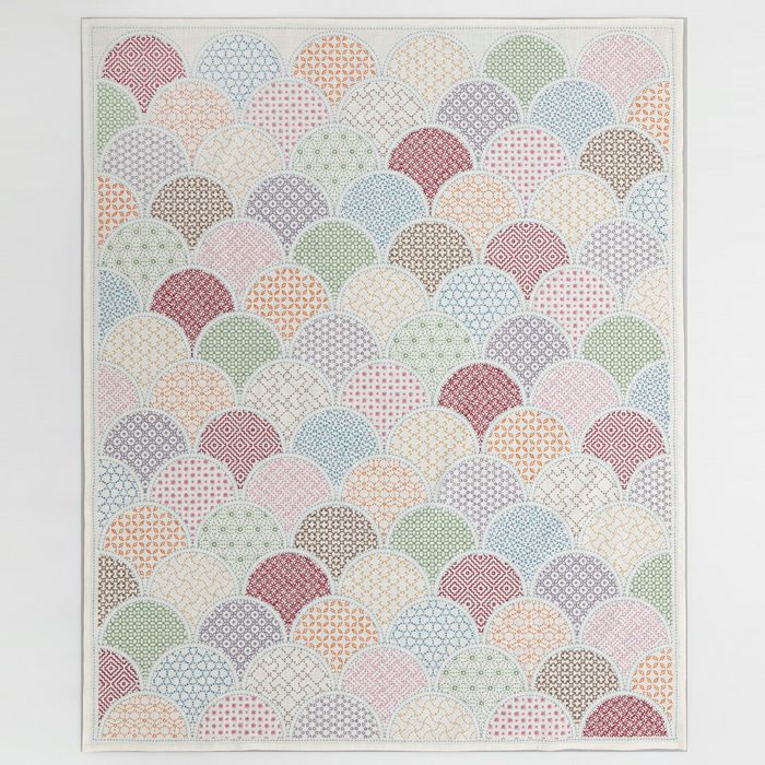 刺し子のサンプラークロス＜青海波＞ | リバティ 生地、編み物  