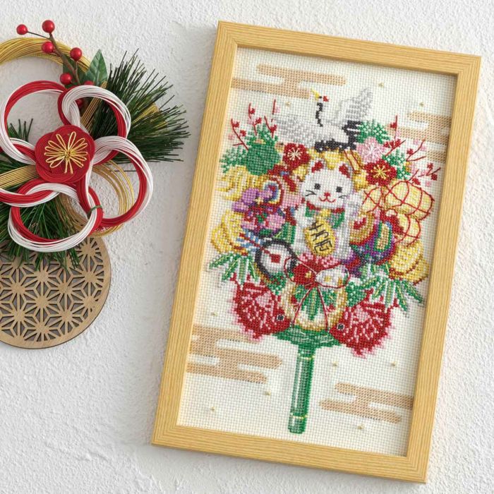 ホビーラホビーレ クロスステッチ 縁起物の正月飾り 図案と見本糸 - 材料