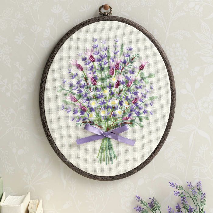 クロスステッチフープフレーム＜ラベンダーブーケ＞ | リバティ 生地、編み物、刺繍、刺し子のことなら ホビーラホビーレ クラフト用の調節可能な刺繍フープクロスステッチ二層フレーム使いやすい裁縫用品調節可能なクロスステッチ二層フレーム