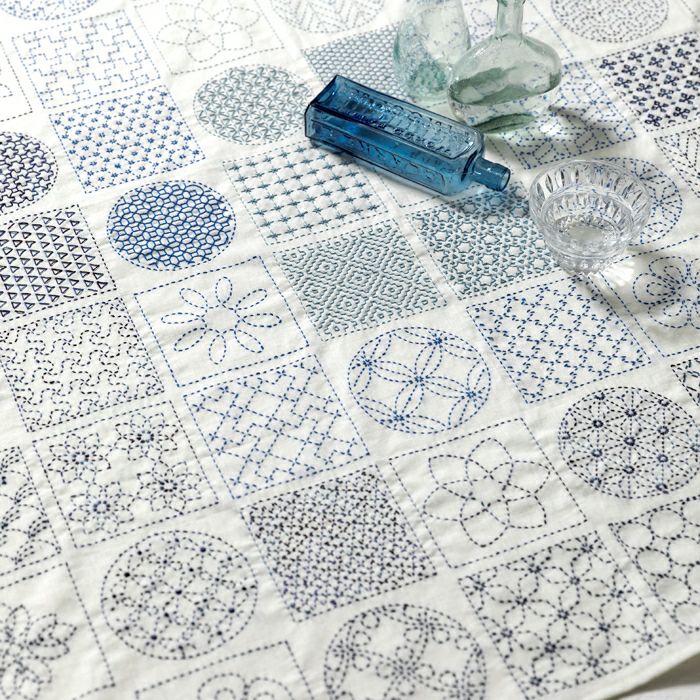 刺し子のサンプラークロス＜花紋様と伝統柄＞ | リバティ 生地  