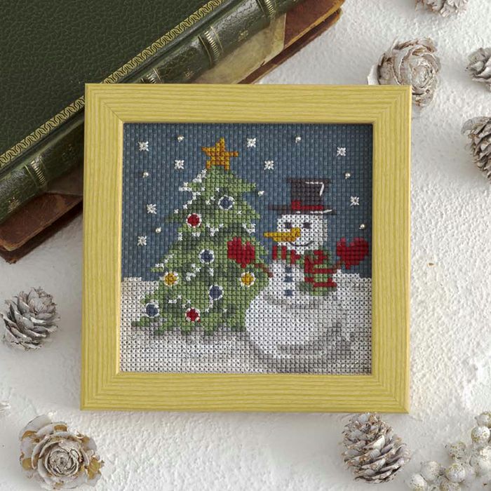 クロスステッチミニフレーム＜スノーマンとツリー＞ | リバティ 生地  