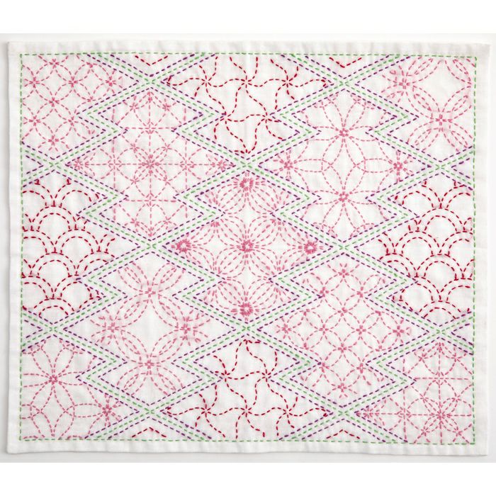 【ニー】白に赤が映えるロホリカンタ　刺し子　刺繍布　　フリンジ ウクライナ伝統手刺繍祭具タオル「ルシニク」 | ウクライナ刺繍と伝統