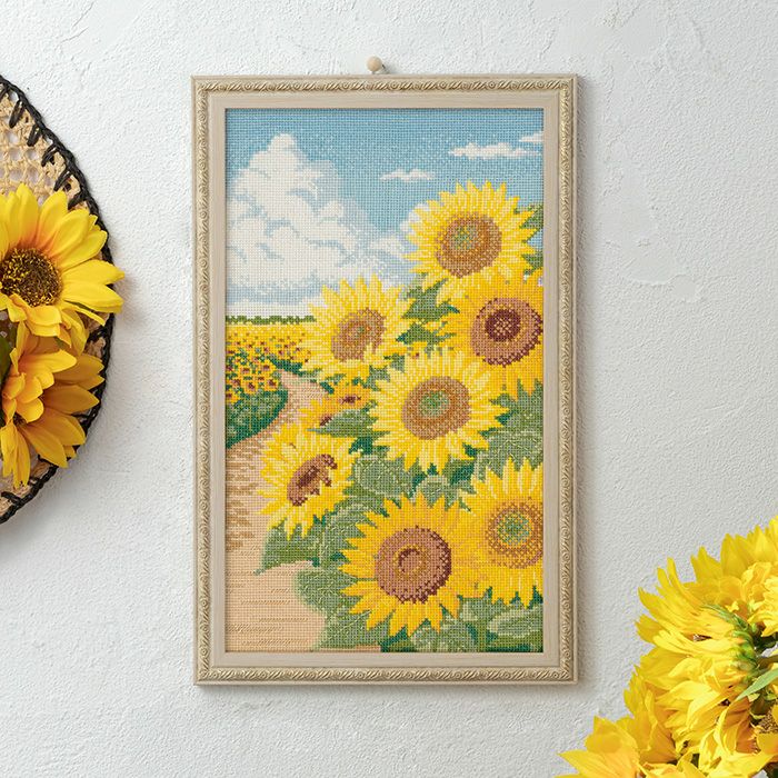 クロスステッチフレーム＜ひまわりの園＞ | リバティ 生地、編み物