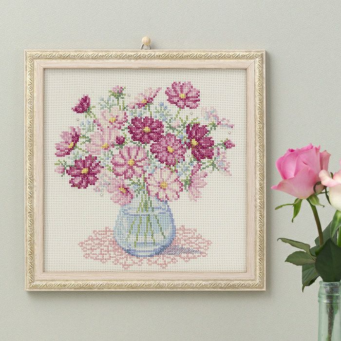 クロスステッチフレーム＜ハッピーハートフラワー＞ | リバティ 生地