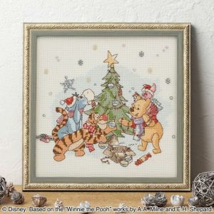 クロスステッチフレーム＜Winnie the Pooh～ツリーの飾りつけ～＞
