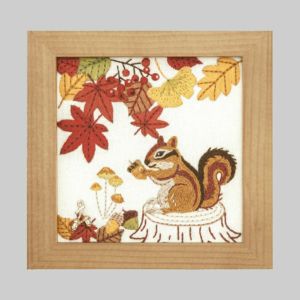 【完成品】ステッチミニフレーム<紅葉とリス>