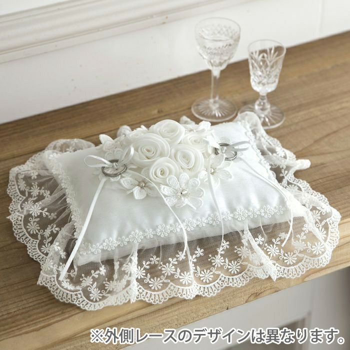 ご相談中ஐ⋆*アンティーク・ホワイト花柄刺繍のドイリー付きஐ