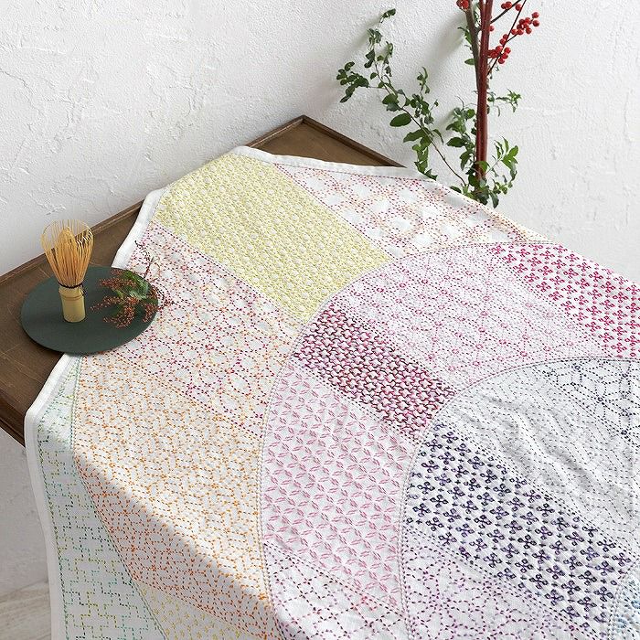 刺し子のサンプラークロス＜レインボー＞ | リバティ 生地、編み物