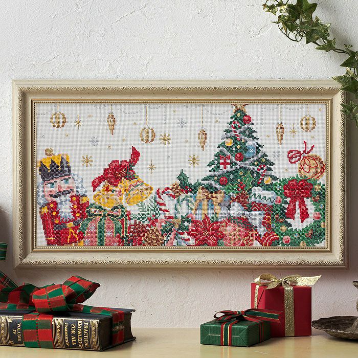 ホビーラホビーレ クロスステッチフレーム　暖炉のそばで　　クリスマス　完成品 ホビーラホビーレ クロスステッチフレーム 暖炉のそばで クリスマス