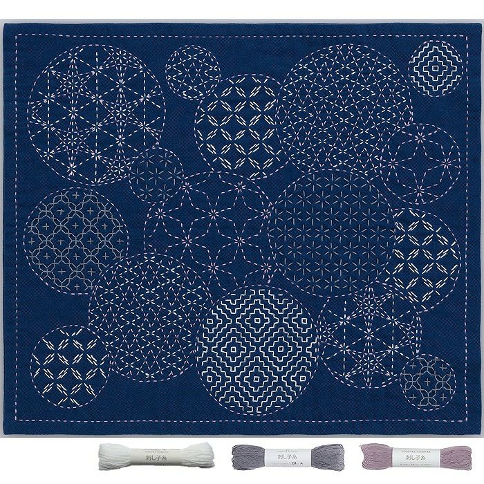 【ニー】白に赤が映えるロホリカンタ　刺し子　刺繍布　　フリンジ 楽天市場】原ウール 図案に沿って刺すだけ！かんたんキット 刺し子の