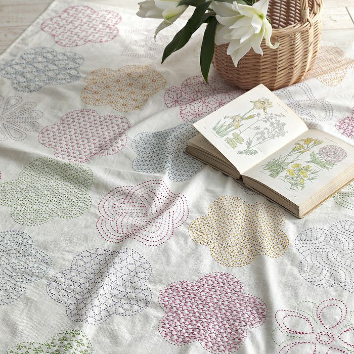 刺し子のサンプラークロス＜花模様＞ | リバティ 生地、編み物、刺繍