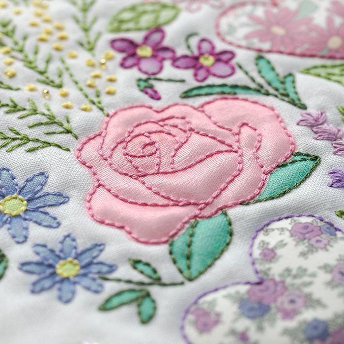 アップリケタペストリー＜フラワータイム＞ | リバティ 生地、編み物