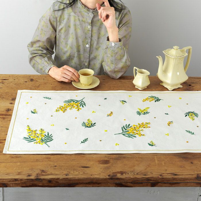 アップリケタペストリー＜いちごのタルト＞ | リバティ 生地、編み物