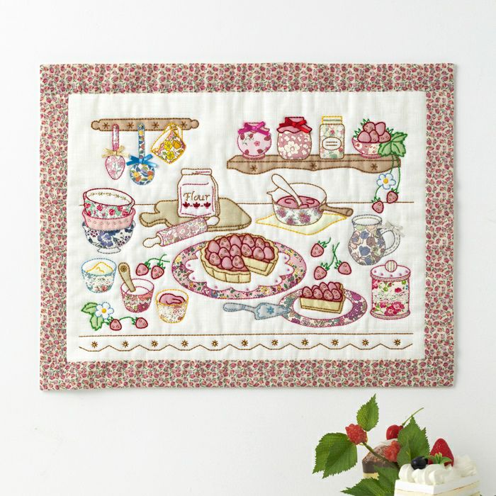 アップリケタペストリー＜いちごのタルト＞ | リバティ 生地、編み物